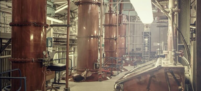 Loch Lomond's straight-neck stills